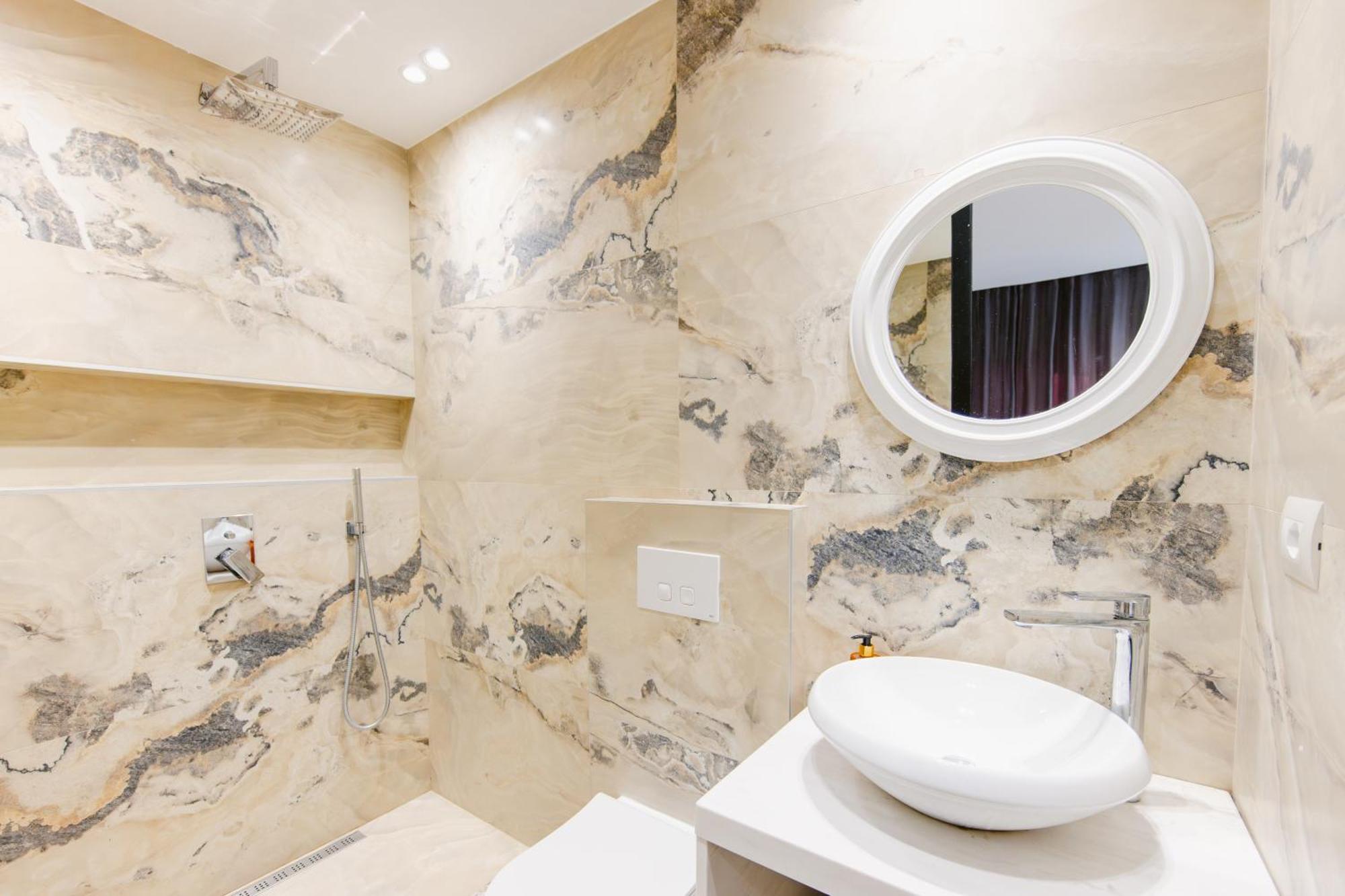 Durres Str Modern Apartments - The Nest Tirana Eksteriør billede