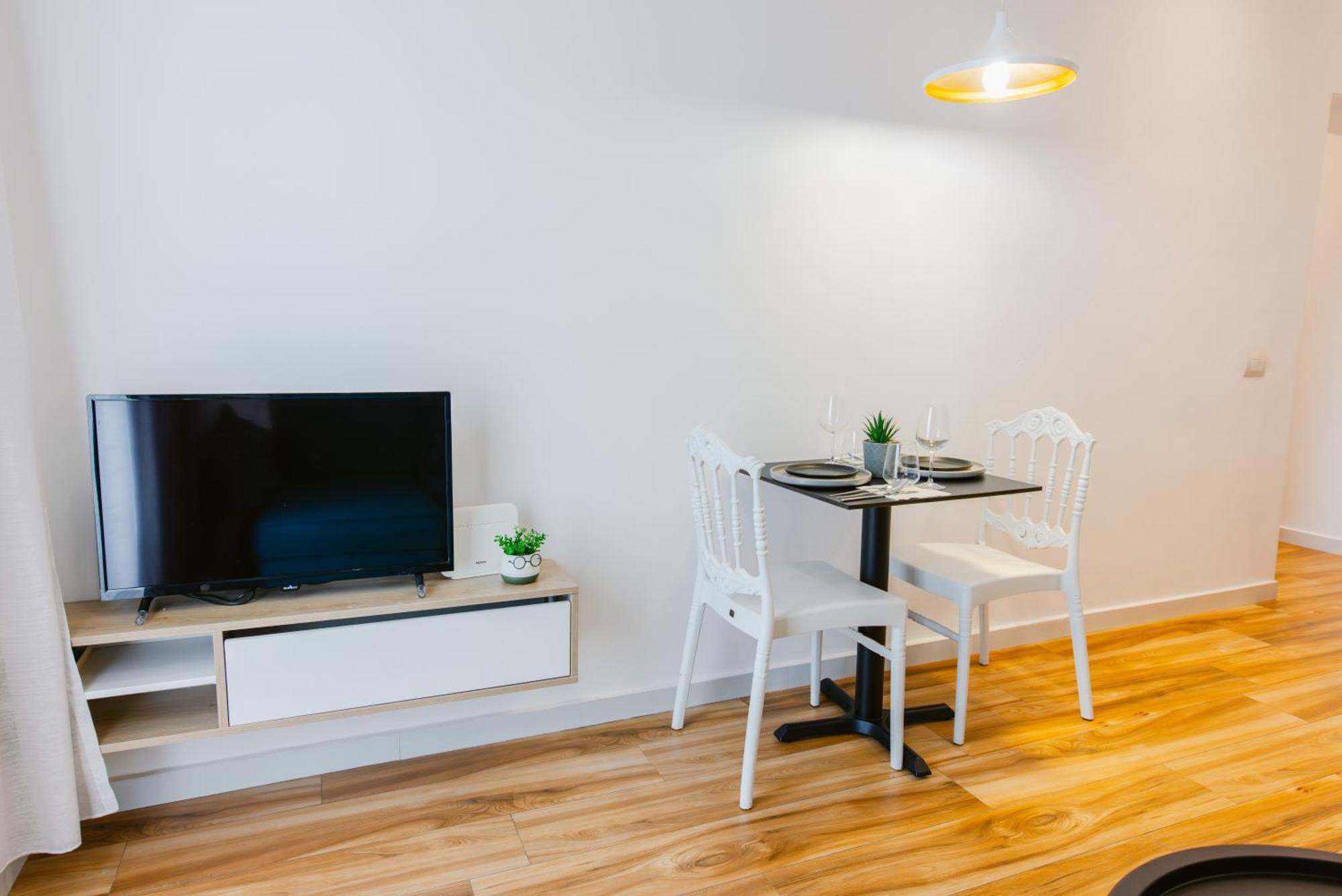 Durres Str Modern Apartments - The Nest Tirana Eksteriør billede