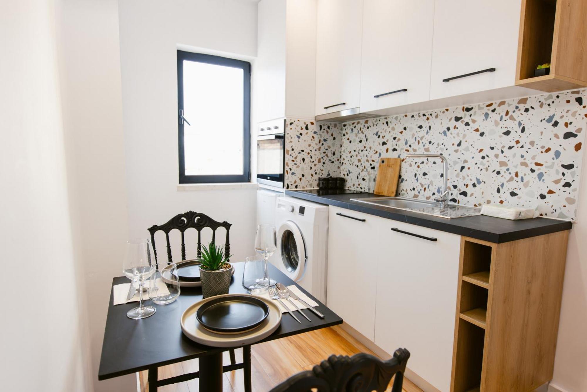 Durres Str Modern Apartments - The Nest Tirana Eksteriør billede